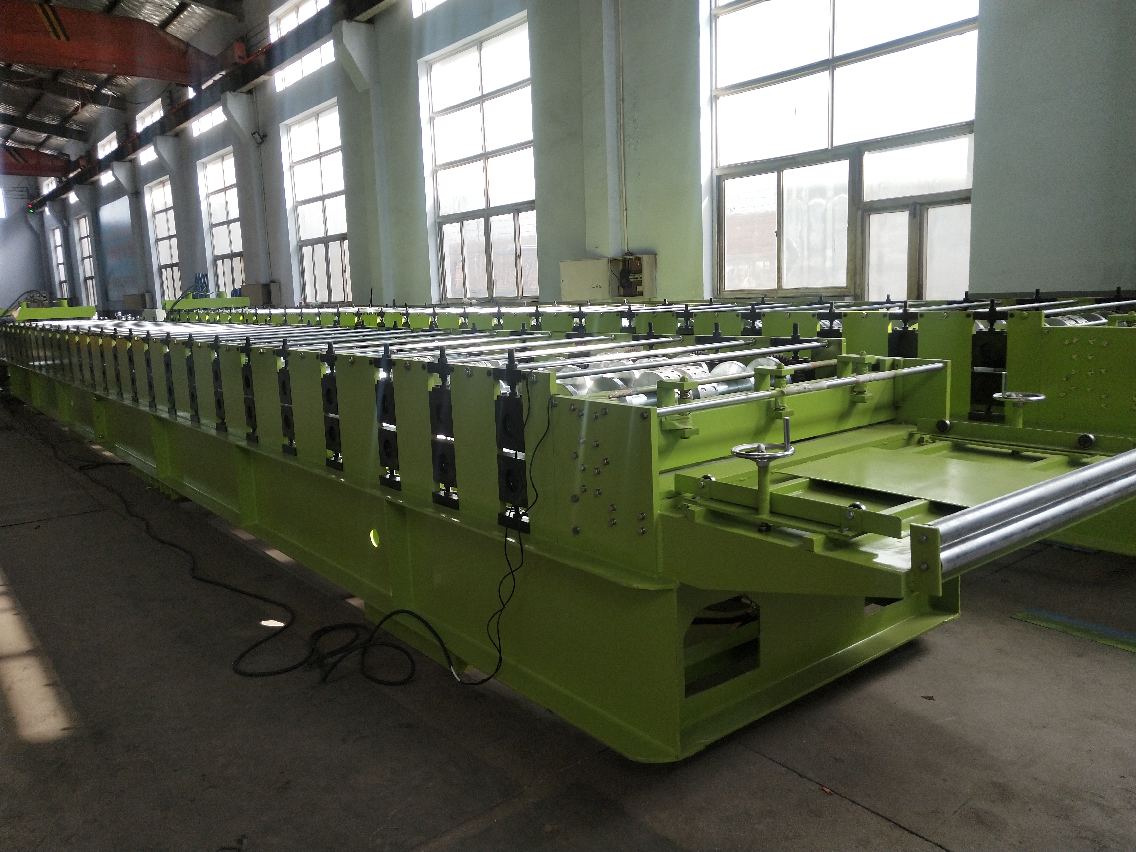 Floor deck roll forming machine test for Burma customer