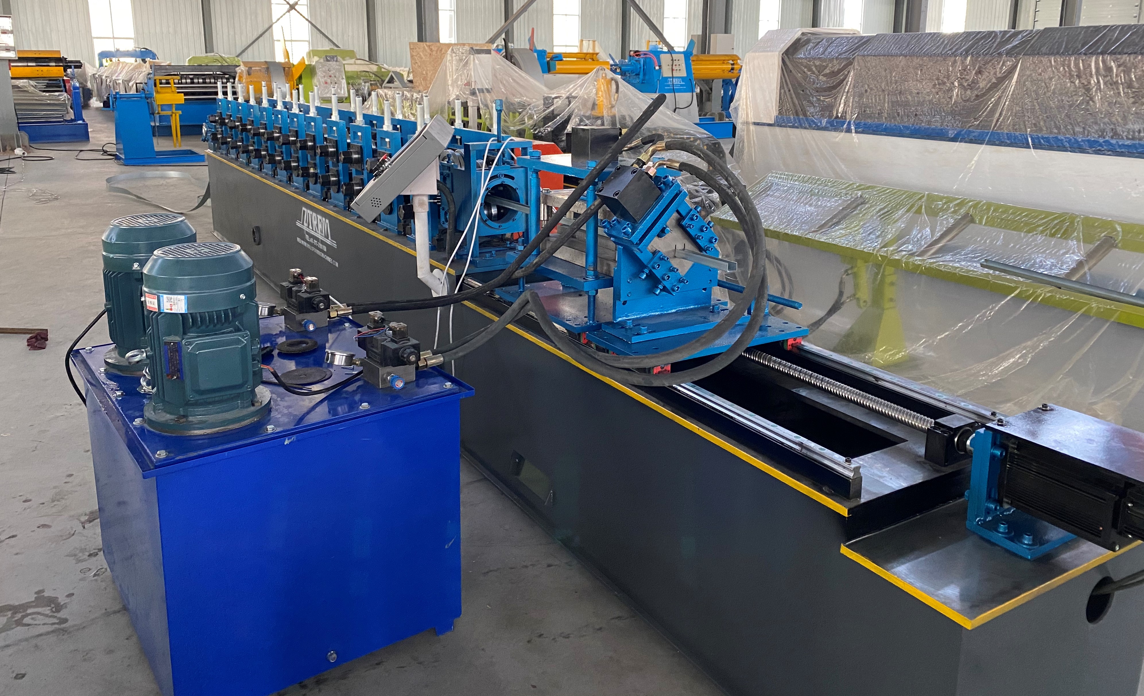 Hungarian customer place an U track keel roll forming machine from Zhongtuo