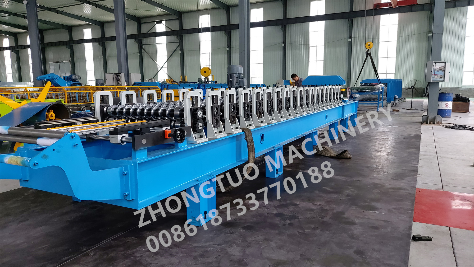 New design corrugated roof sheet roll forming machine ready to make test