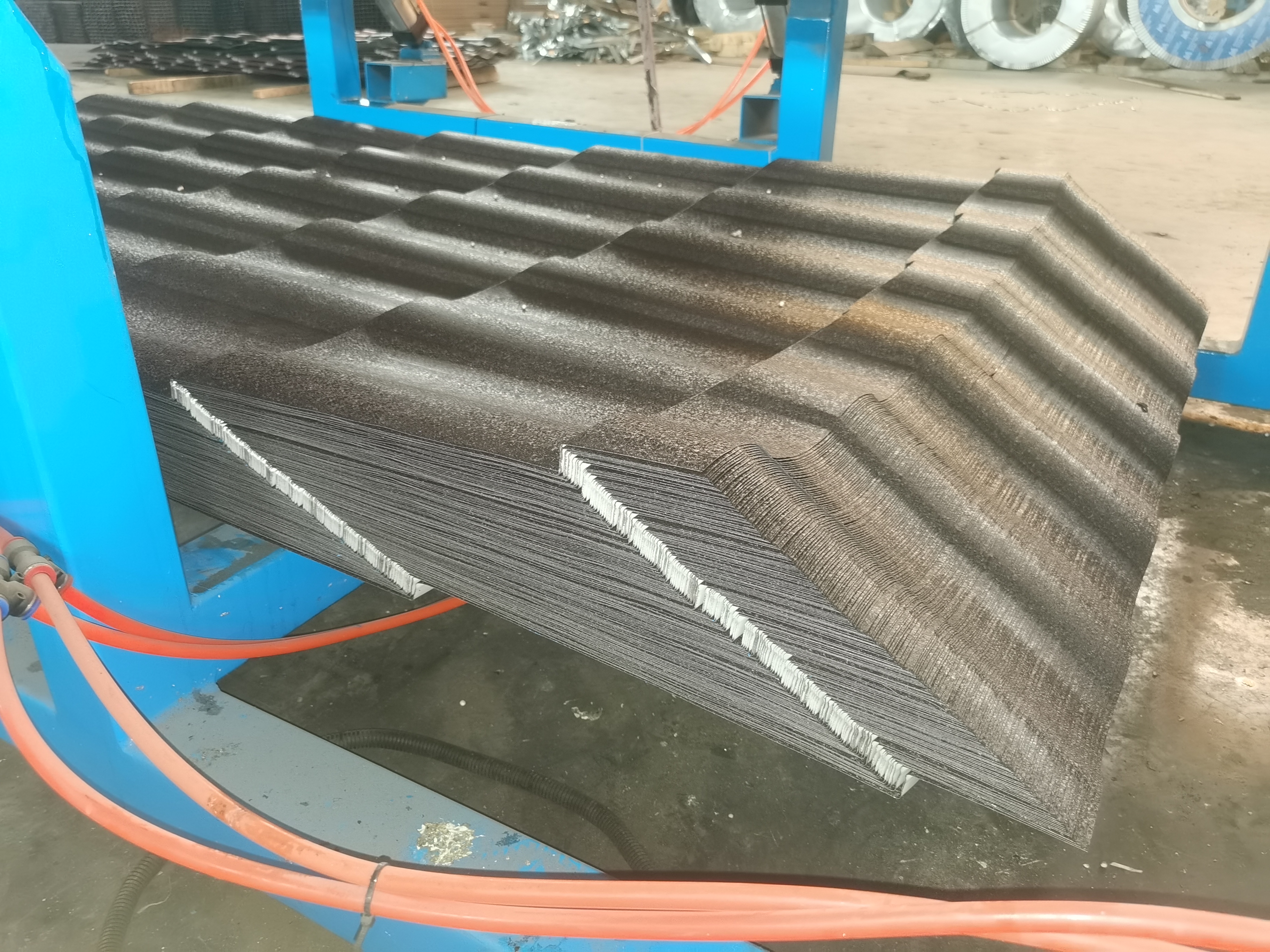 Azerbaijan popular adamante type roofing sheet making machine