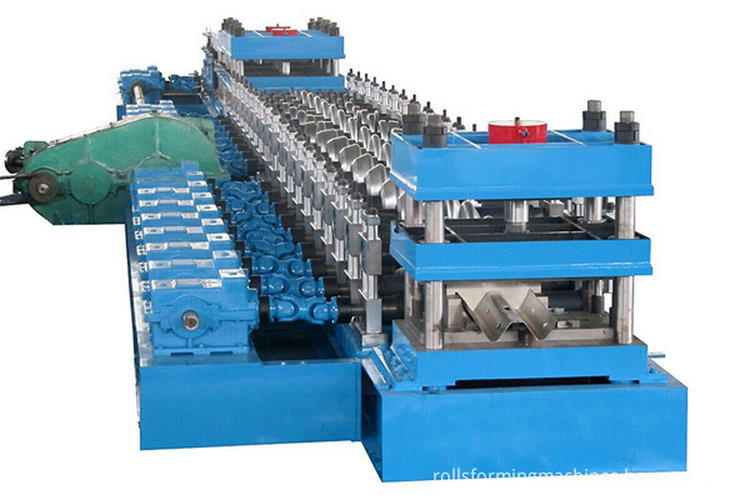 Guardrail Roll Forming Machine