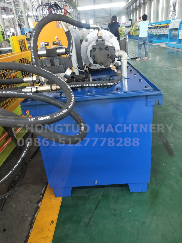 High cost-effective C/Z purlin interchangeable roll forming machine