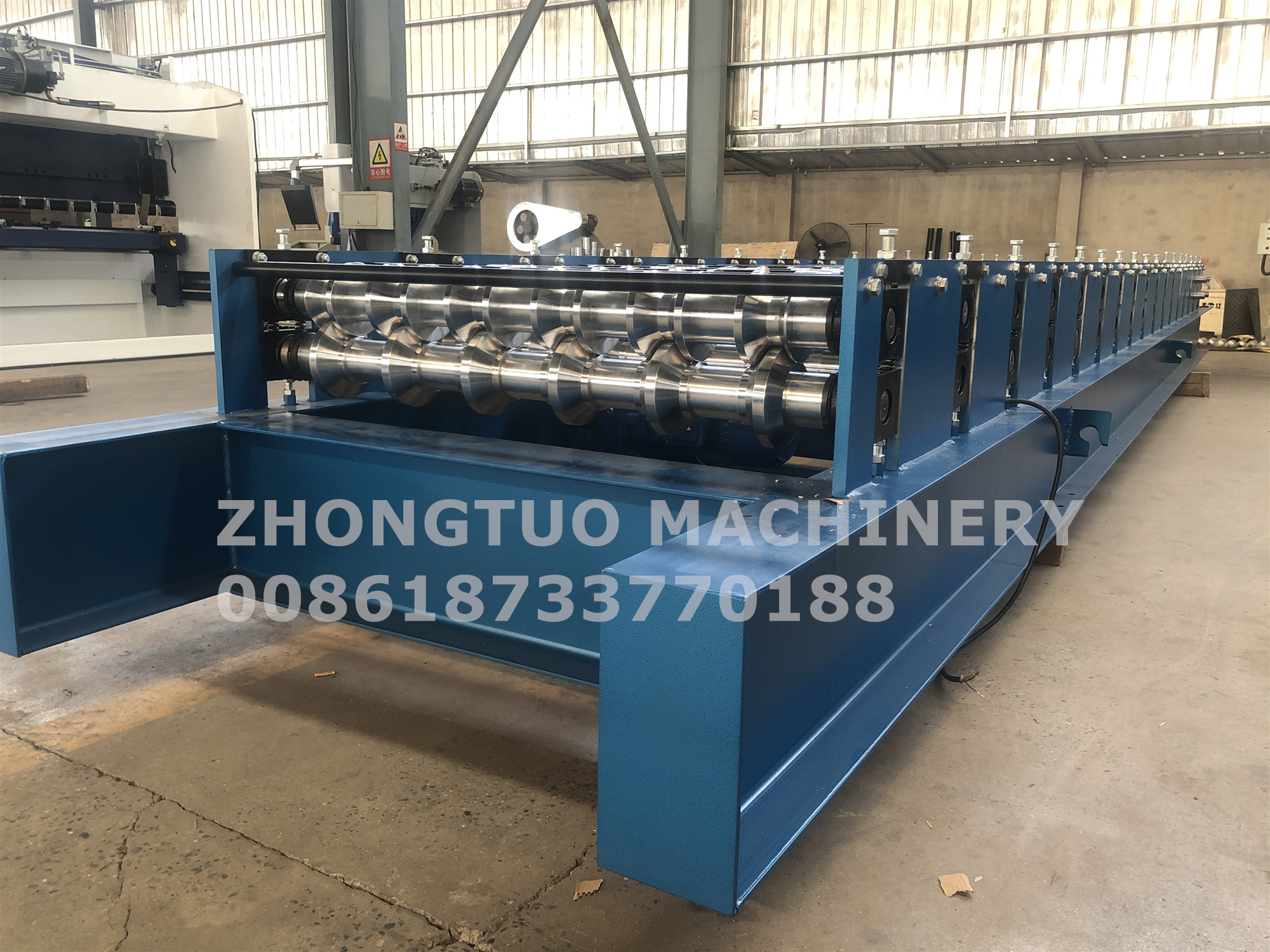 The making progress of trapezoid roof sheet making machine that for Kenya customer