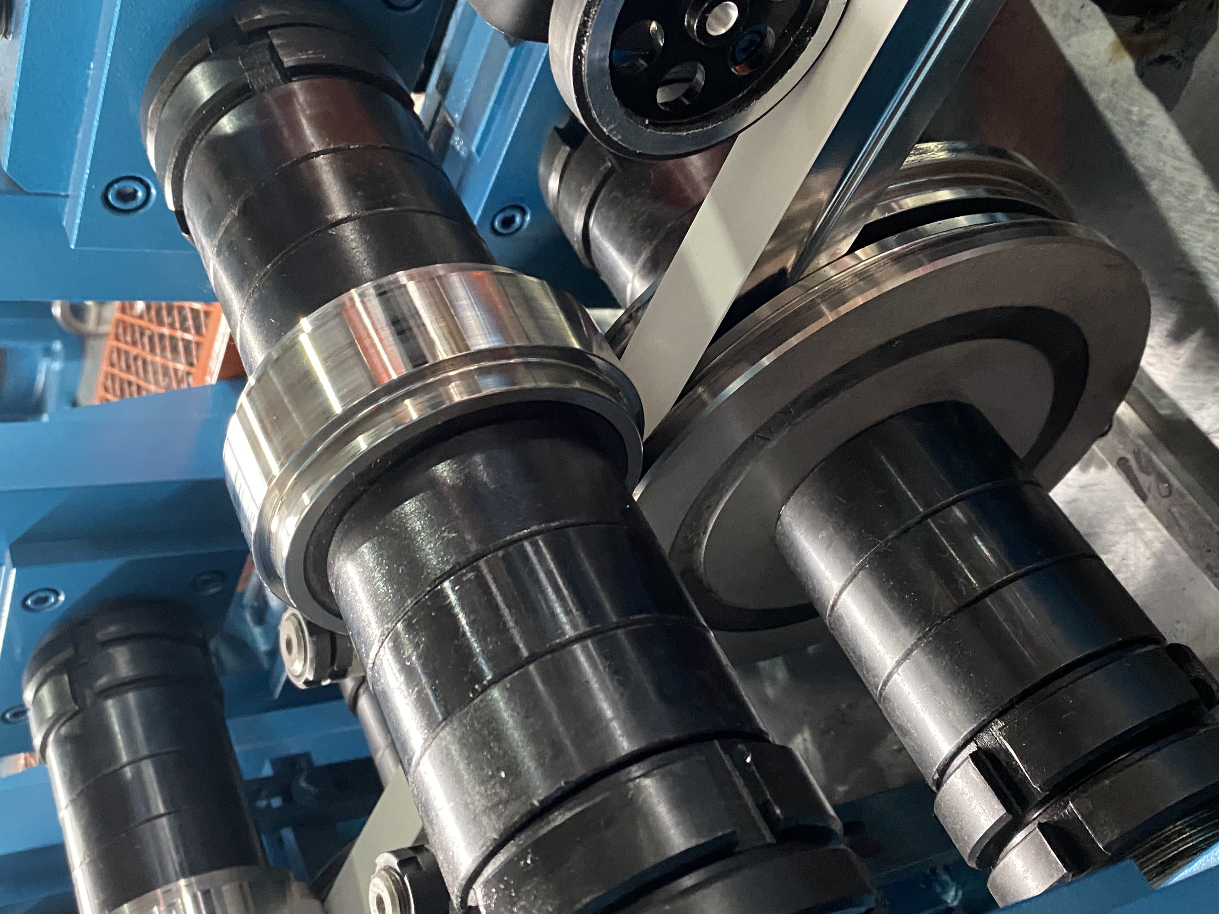 Main T bar roll forming machine production line