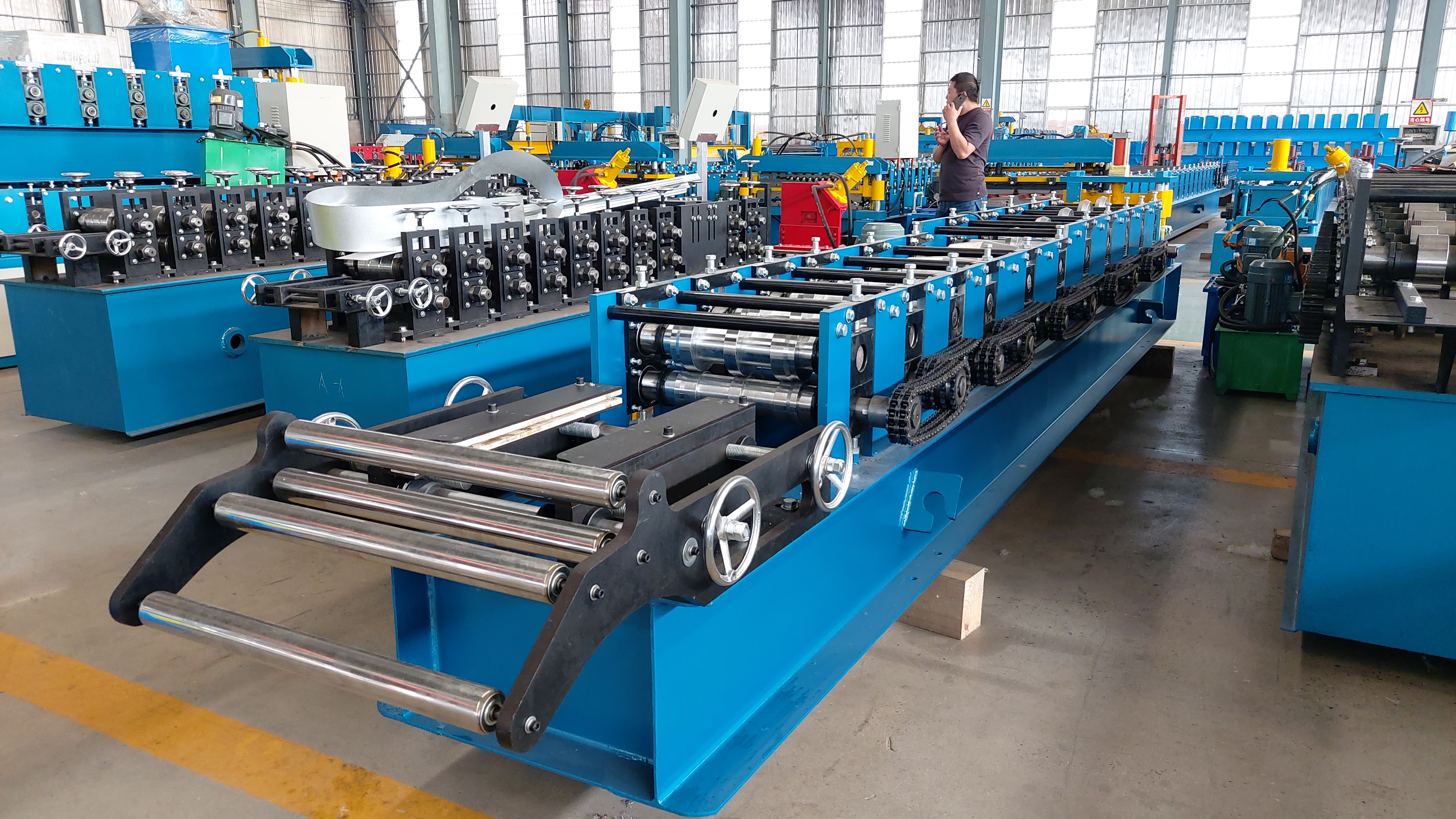 Kenya roof sheet roll forming machine has completed