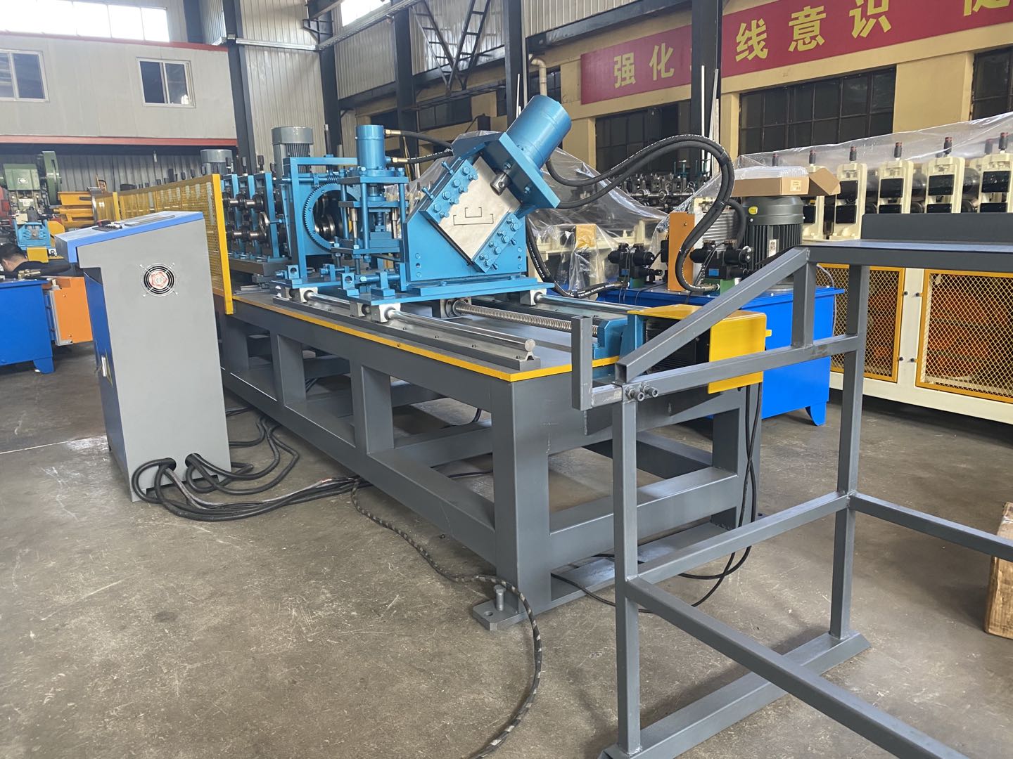 High speed Metal Stud Track Roll Forming Machine